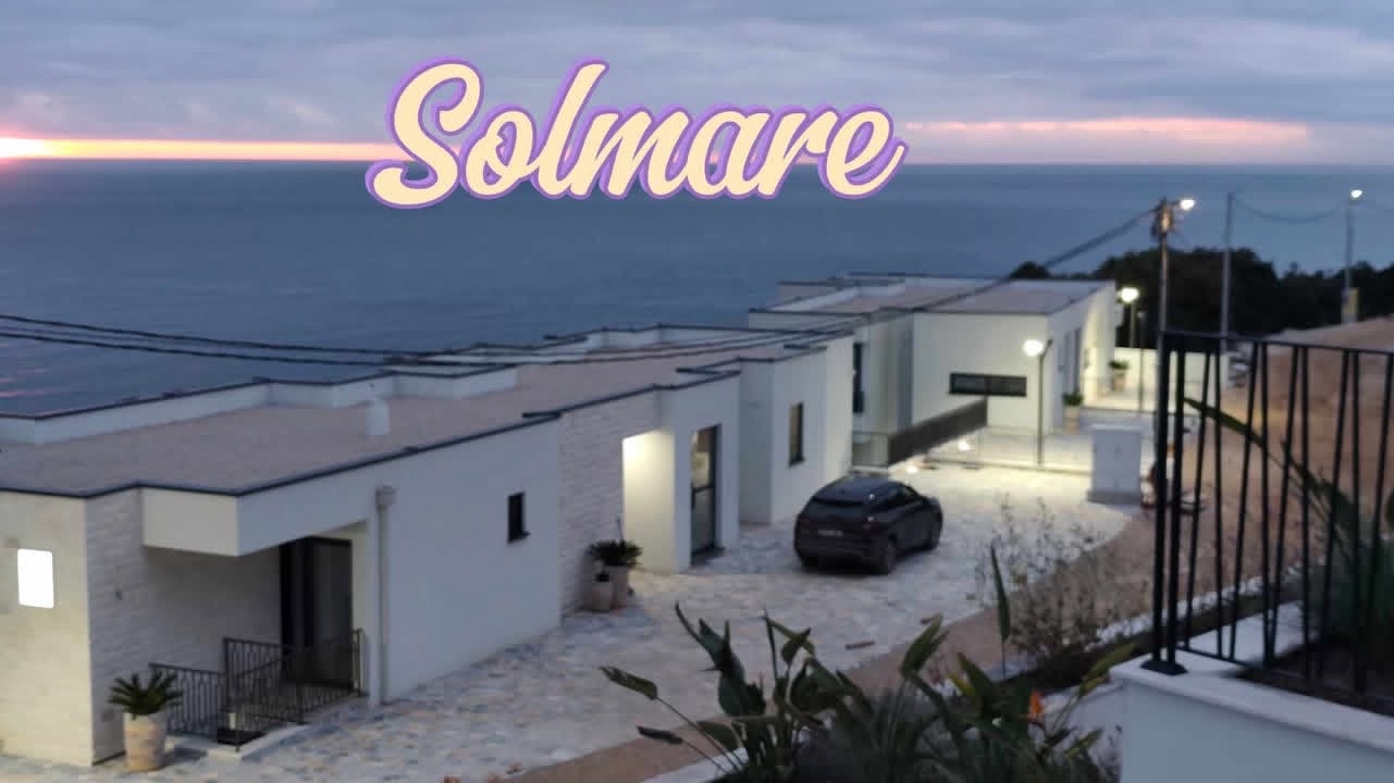 Exteriorul complexului Solmare din Budva